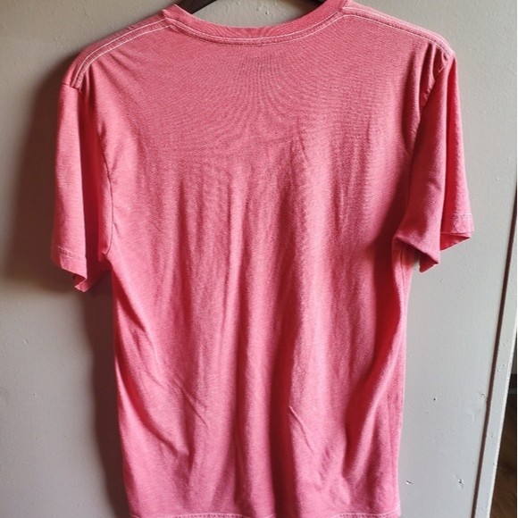 Red Levi's Logo Casual T-Shirt - Picture 7 of 12